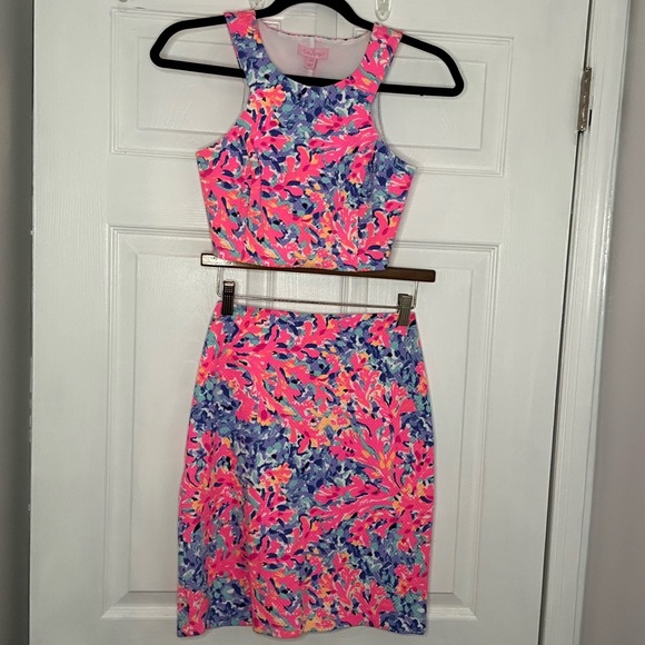 Lilly Pulitzer Dresses & Skirts - Lilly Pulitzer Coco Coral Crab Mallika Set XXS